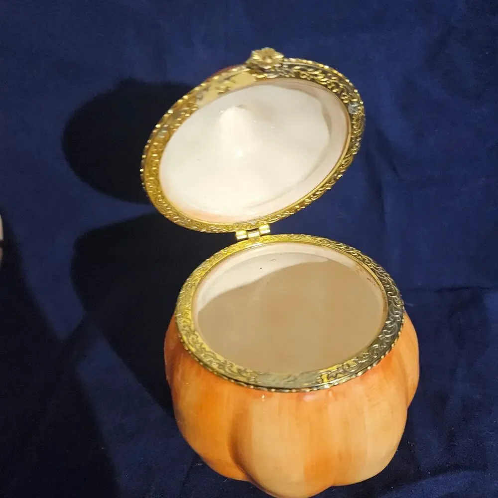 Ceramic Pumpkin Hinged Trinket